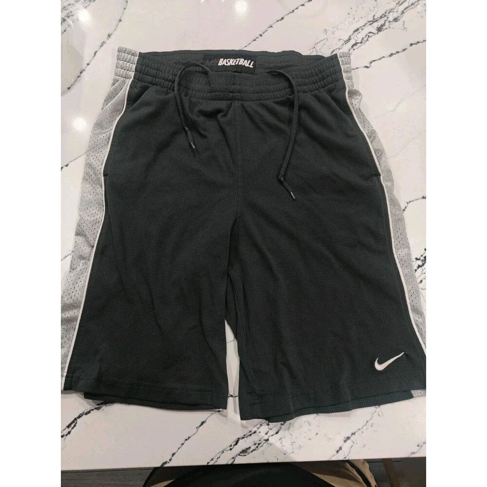 Vintage Y2K Baggy Nike Basketball Shorts Black Grey XL Two Tone Embroidered